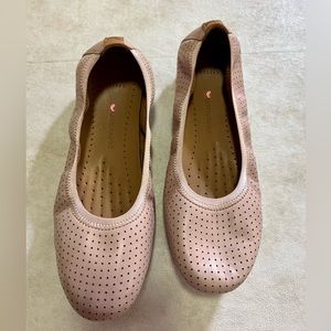 Clark Ballet Flats - Nude Pink Size 8 1/2
